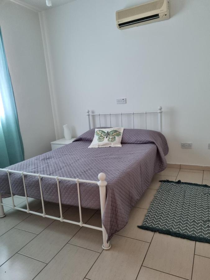 Cosy One Bedroom Apartment In Pafos Exterior photo