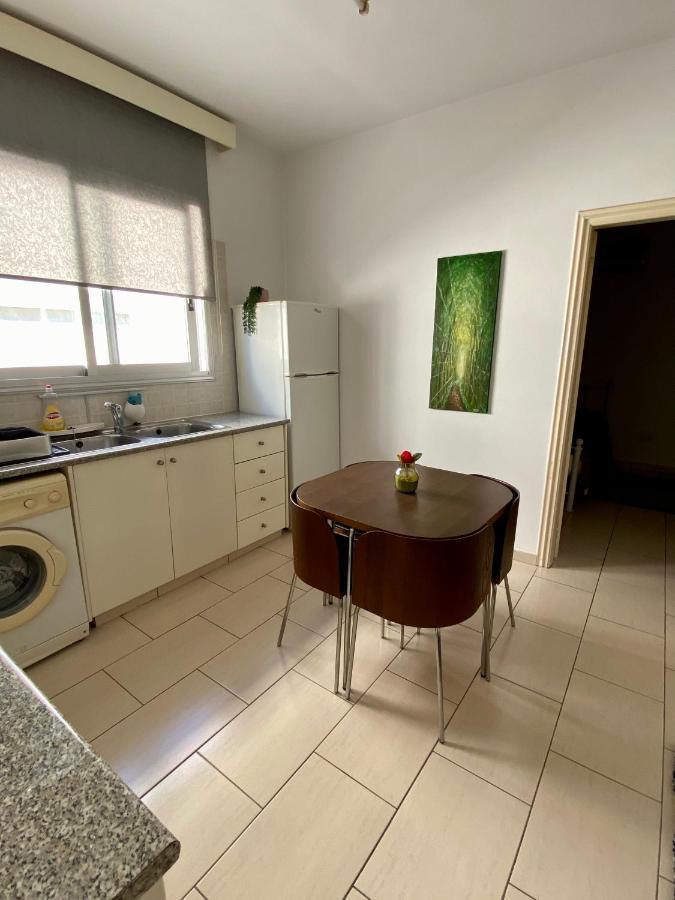 Cosy One Bedroom Apartment In Pafos Exterior photo